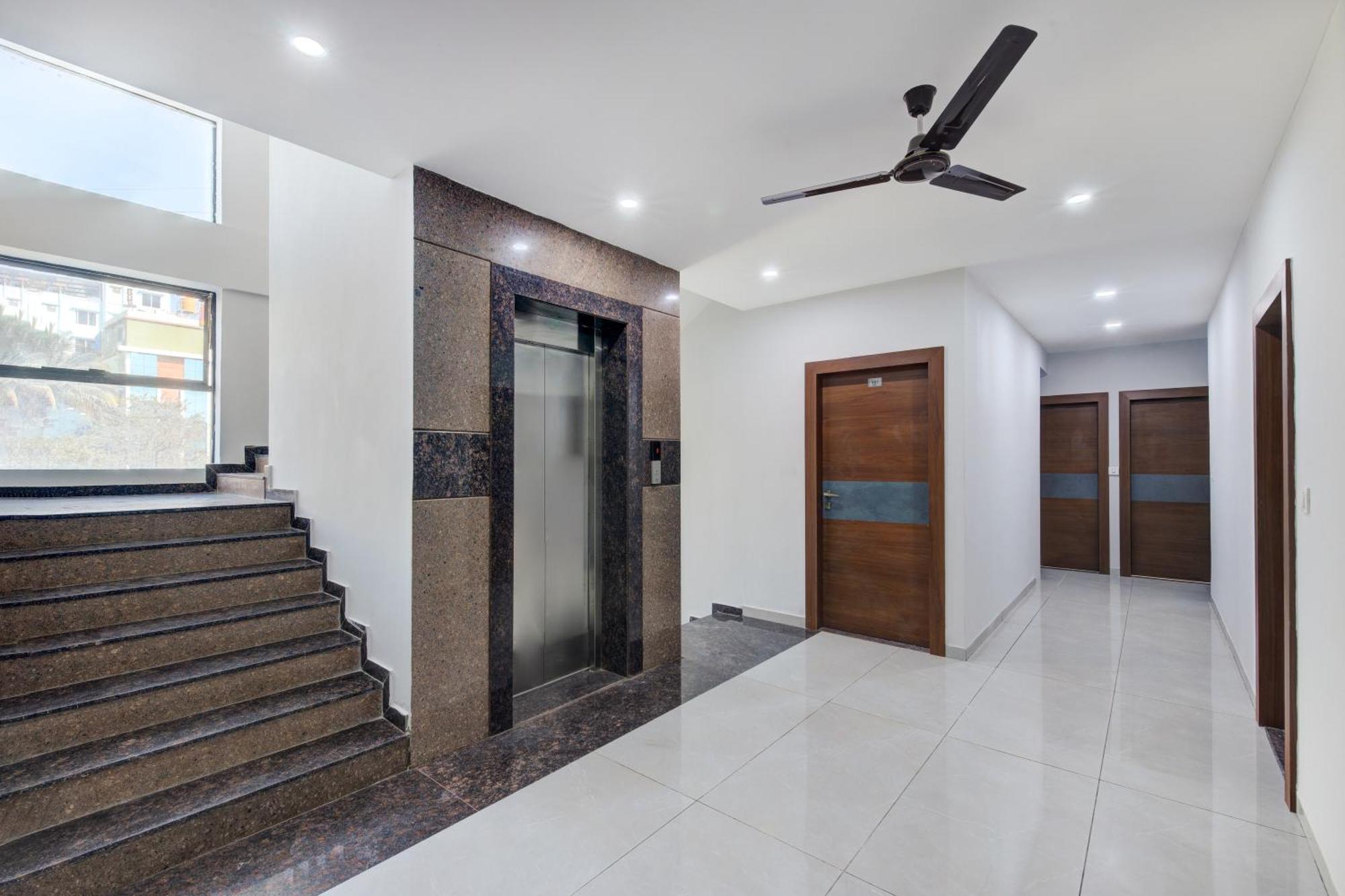 Hotel Park Lane Yelahanka Bangalore Exterior foto